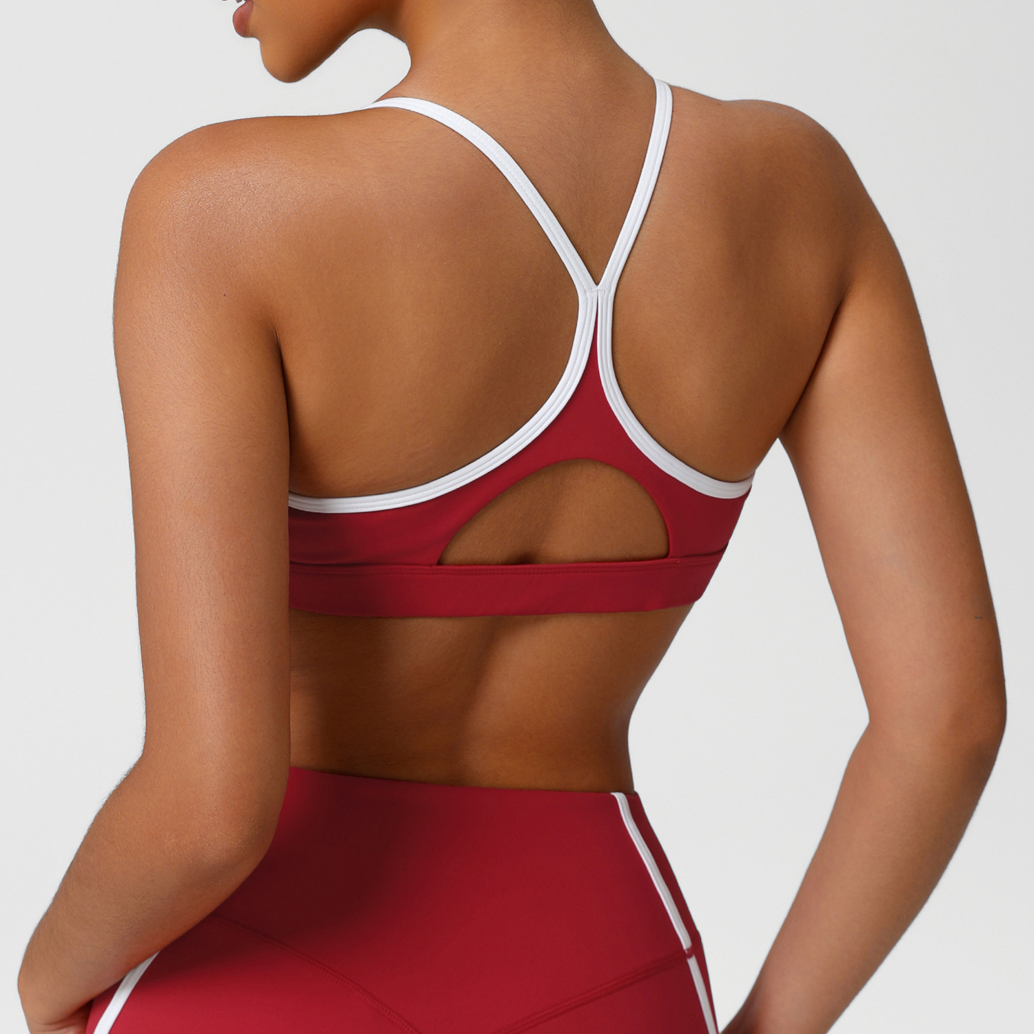 Dehnbare, weiche Sportunterwäs – Sports Bra High Impact Bewertung und Preis